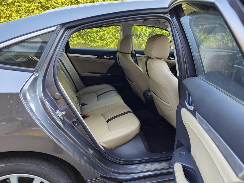 Honda civic 1.8 E AT ปี 2018 รูปที่ 10