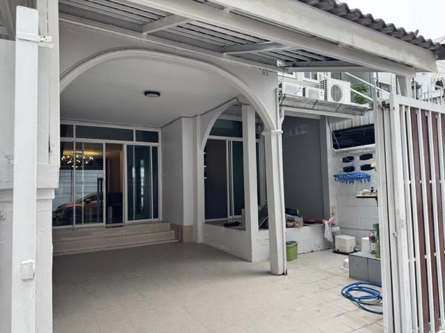 ให้เช่าทาวน์เฮาส์ 2 ชั้น สุขุมวิท 93 ใกล้ BTS บางจาก เฟอร์นิเจอร์และเครื่องใช้ไฟฟ้า พร้อมเข้าอยู่ เดินทางสะดวก 2