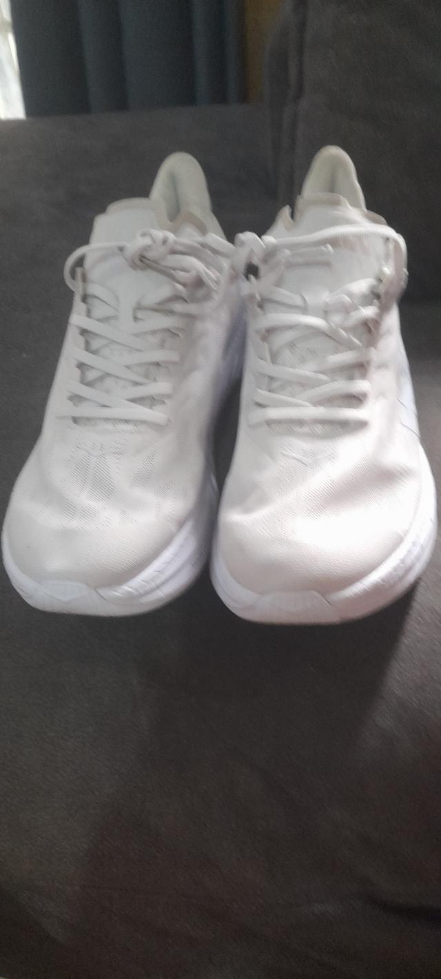 รองเท้า HOKA Cabon x2 รูปที่ 3