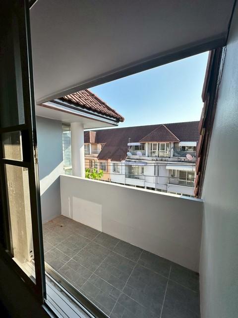 ให้เช่าโฮมออฟฟิศ 4 ชั้น 300 ตร.ม. หมู่บ้านสินธานี ลาดพร้าว 80 ใกล้รัชดาเหม่งจ๋าย ( รีโนเวทใหม่ ) 8