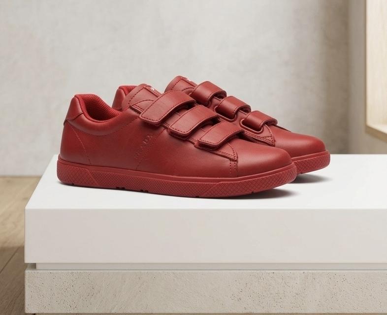 รองเท้า PRADA รุ่น Leather Velcro Sneakers ของเด็ก สภาพดีมาก รูปที่ 3
