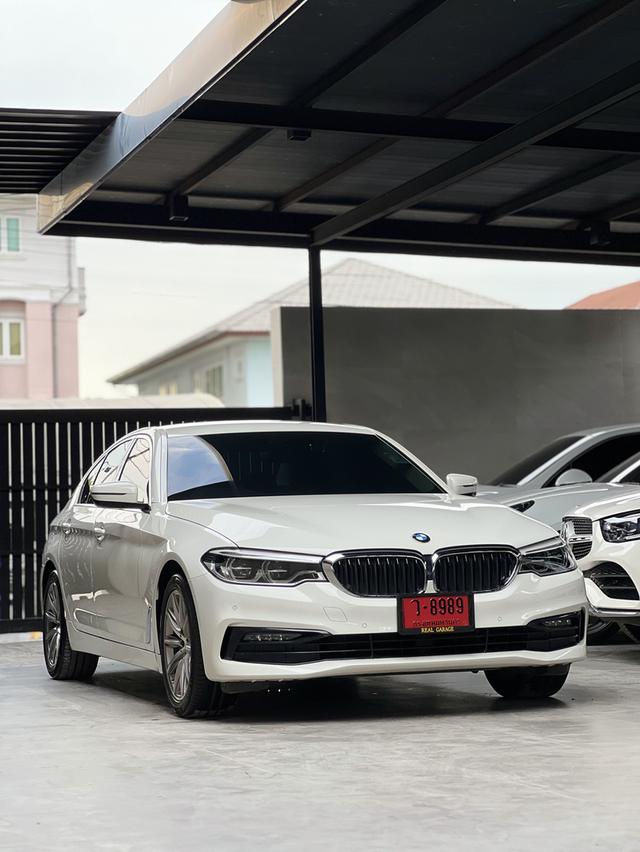 BMW 530e Elite