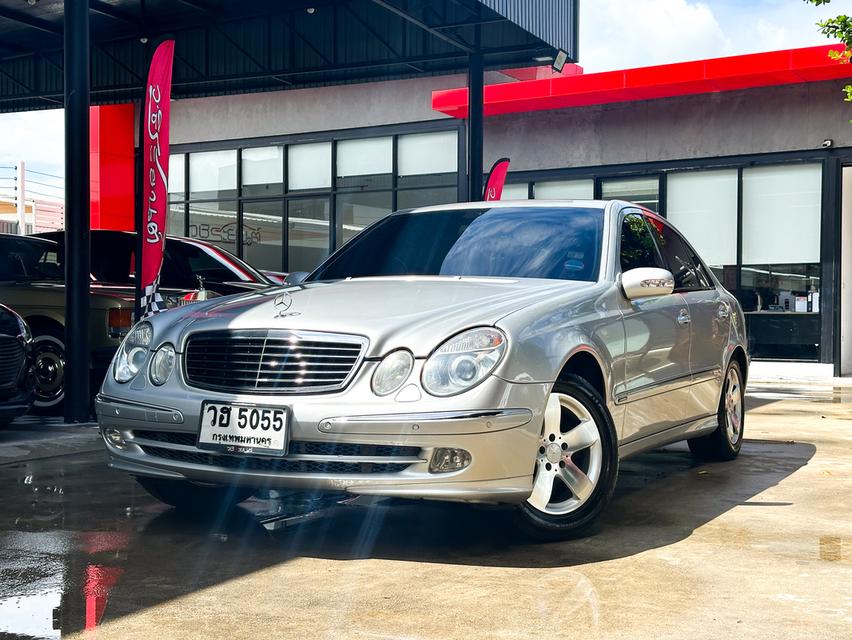 ขายรถ Benz E240 2.6 W211 Avantgarde Sedan ปี 2003 สีเทา เกียร์ออโต้