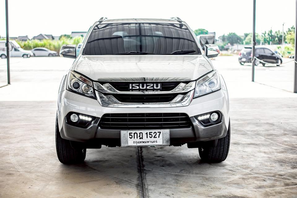 Isuzu Mu-X 3.0 DVD Navi สีขาว ปี 2015   รถบ้านสวย สนใจติดต่อ.099-2459121 เซลล์เอก   ราคา  579,000   บาท