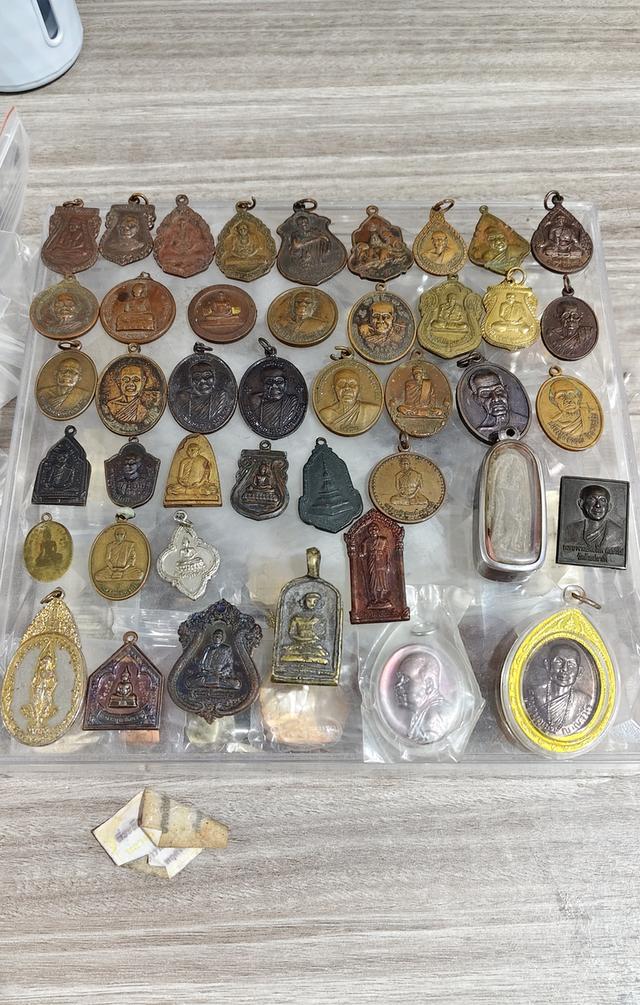 พระเครื่องสะสมต่างๆๆครับ