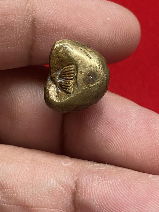 พระเครื่องเก่าแก่ ของสะสม รูปที่ 4