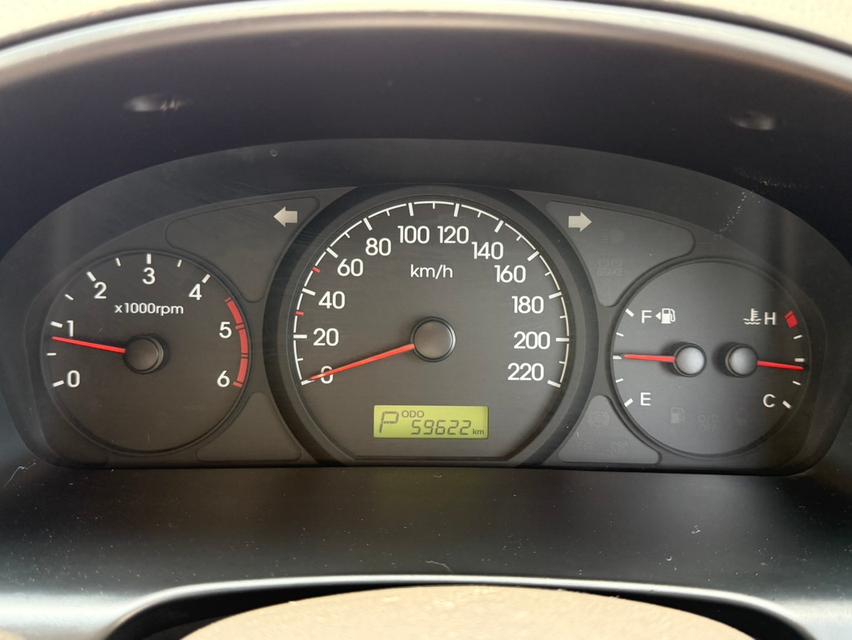 2015 HYUNDAI H-1 2.5 ELITE 13