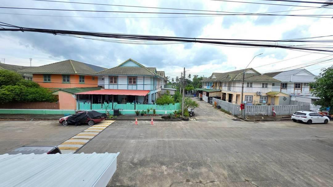 หลังมุม ถนนเมน ทำเลค้าขาย 4 ห้องนอน หมู่บ้านพฤกษา 25 กันตนา–บางใหญ่ จ.นนทบุรี 15