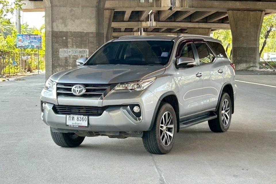 🔥ฟรีดาวน์ Fortuner รุ่นท๊อป 2.4 รถสวยมือเดียว Toyota Fortuner 2.4 V AT ปี 2016 รูปที่ 2