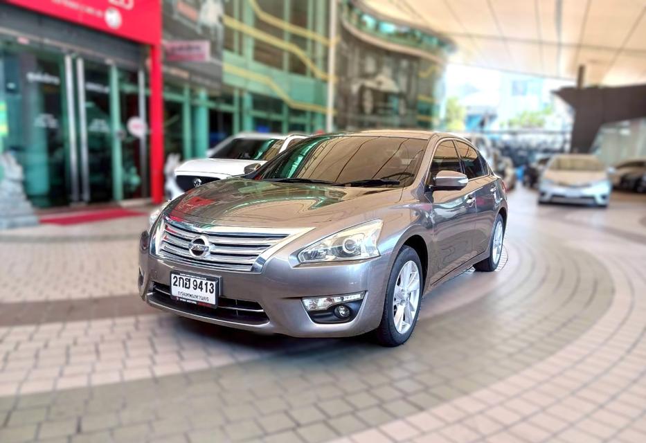2014 Nissan TENAN 200XL รถมือเดียว สภาพเยี่ยม