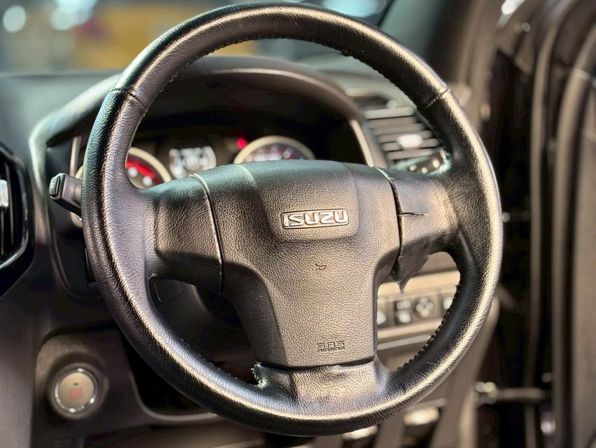 ISUZU D-MAX 3.0 Vcross Z-Prestige Cab4 4WD ปี2019  ตัวท็อปสุดในรุ่น น็อตไม่ขยับ คุณภาพเต็มคัน ขับ4โฟรวิล 9