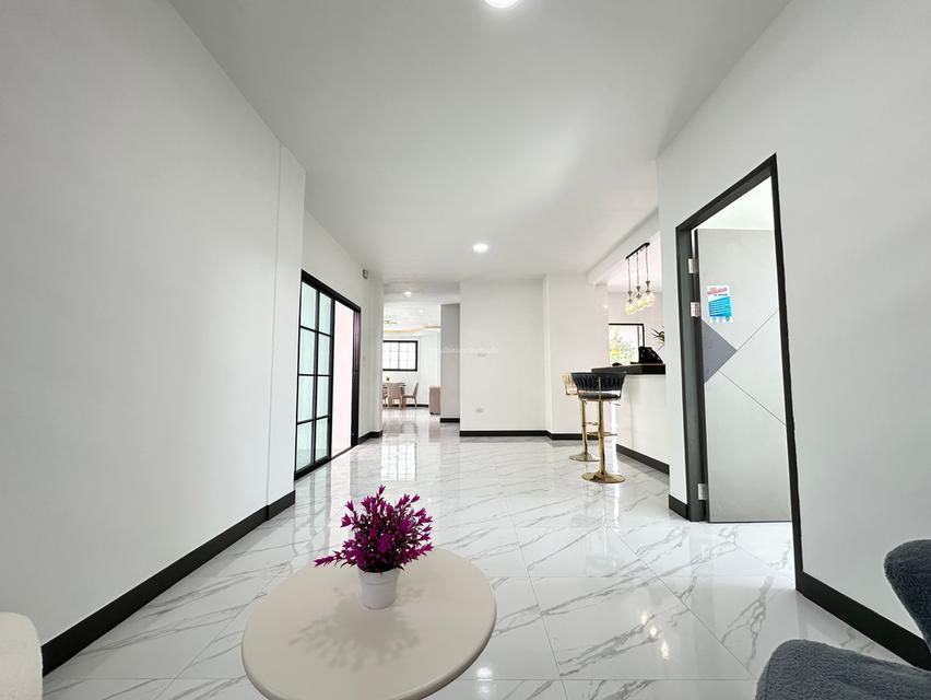 หมู่บ้านบุรีรมย์ คู้บอน 41 7