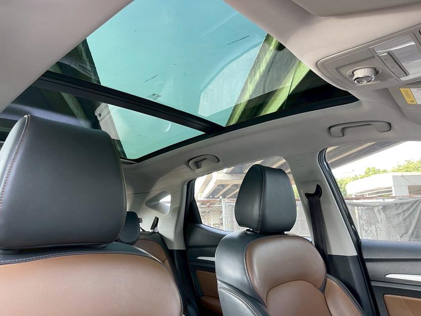 mg zs 1.5x sunroof 6