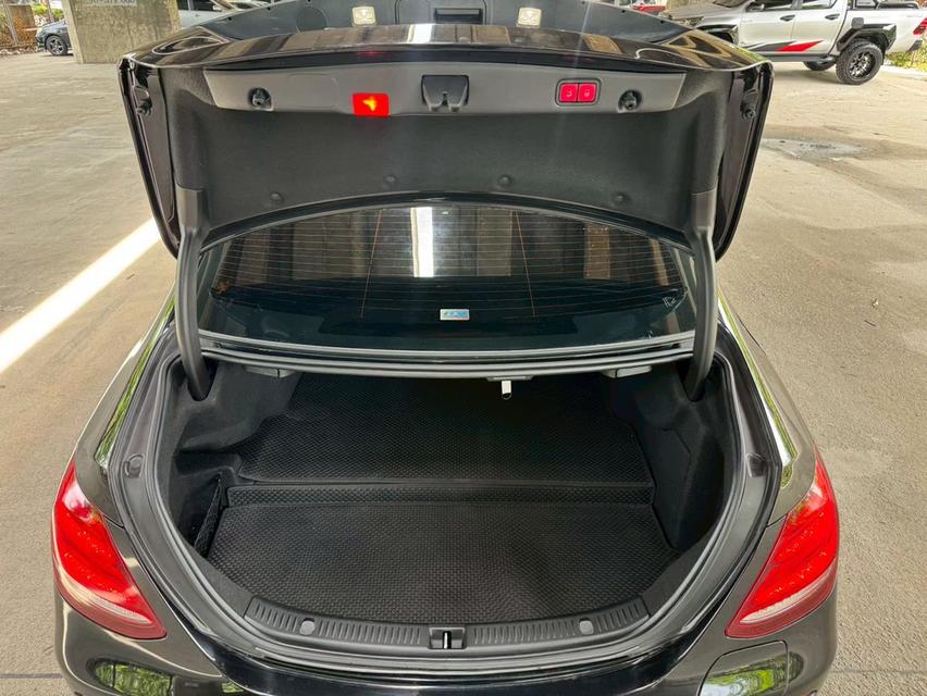 2019 Mercedes-Benz E 350 e AMG Dynamic Facelift AT รูปที่ 18