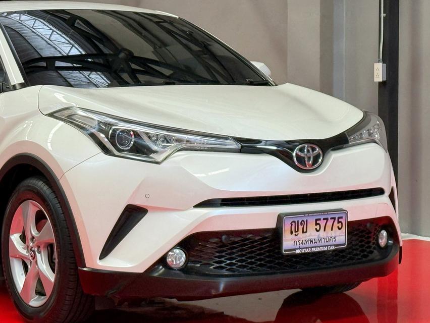 2019 TOYOTA CHR 1.8 MID รุ่น TOP เบนซิน รถมือเดียวออกป้ายแดง รถวิ่งน้อย สภาพป้ายแดง รถไม่เคยมีอุบัติเหตุ รูปที่ 8