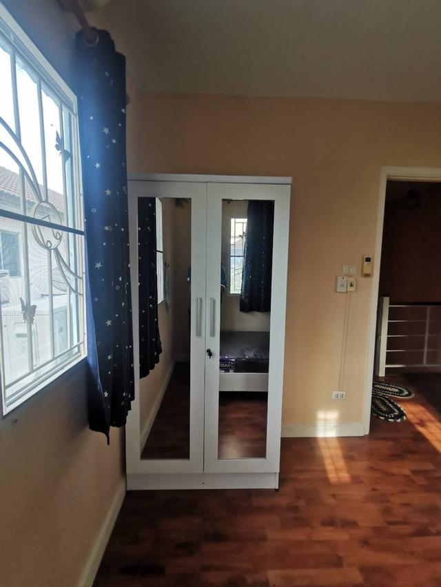 ให้เช่าทาวน์เฮ้าส์ 2 ชั้น หมู่บ้านพฤกษาวิลล์16 ธัญญะคลอง3 ปทุมธานี ใกล้ฟิวเจอร์  บ้านหลังมุม พื้นที่ 22.8 ตรว. 3นอน 2น้ำ 1ครัว แอร์ 3 ตัว 12