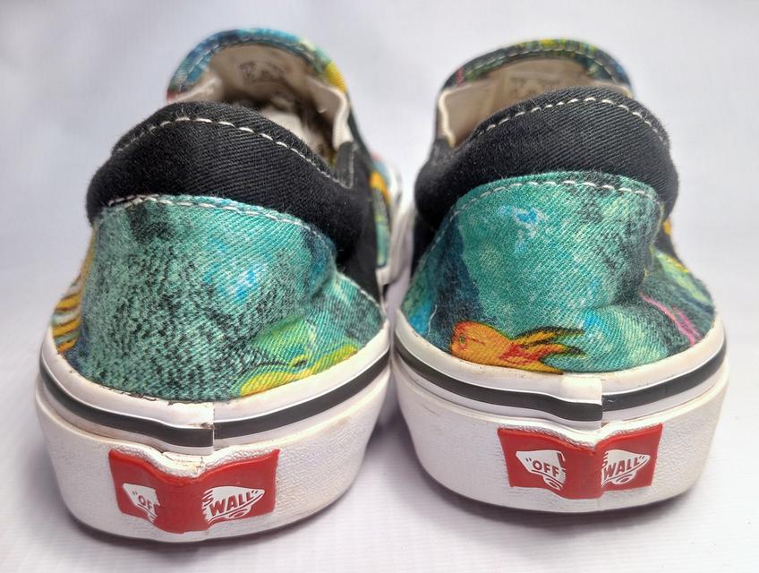 VANS ผ้าใบแบบสวม มือสอง สภาพเหมือนใหม่ จัดส่งฟรี! เก็บปลายทาง