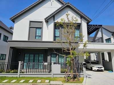 U1434 ให้เช่าบ้านเดี่ยว2ชั้น บ้านเดี่ยวหรูสไตล์โมเดิร์น Centro Bangna เฟส 2 ทำเลติด Mega บางนา บ้านพร้อมเฟอร์ครบ ทำเลดีเดินทางสะดวกเข้าออกได้หลายทาง 1