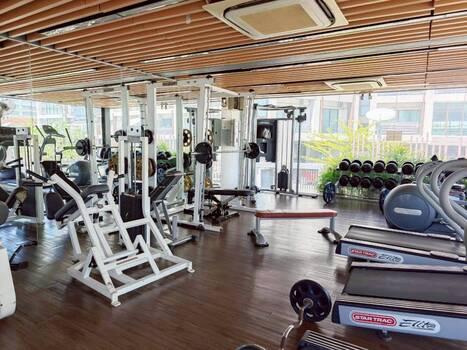 Landmark Residence Condo  20