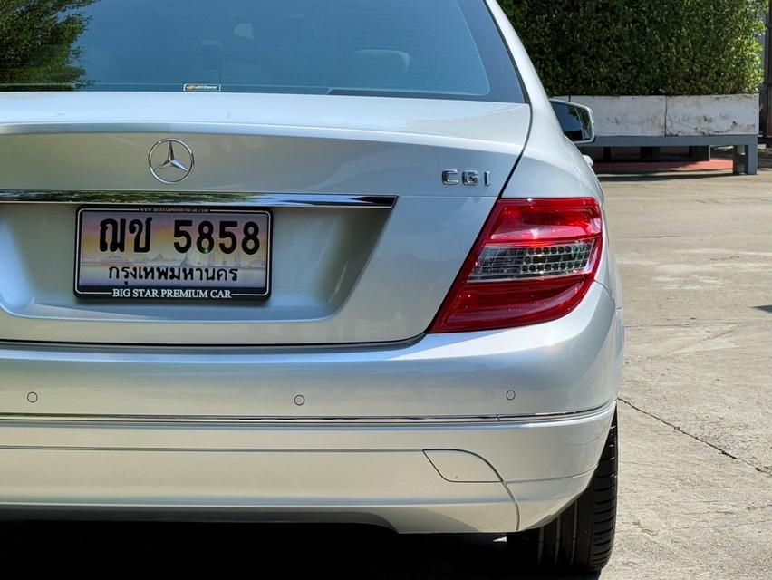 2011 BENZ C CLASS C200 CGI รถมือเดียวออกป้ายแดง รถวิ่งน้อย ประวัติศูนย์ครบ ไม่เคยมีอุบัติเหตุครับ 9