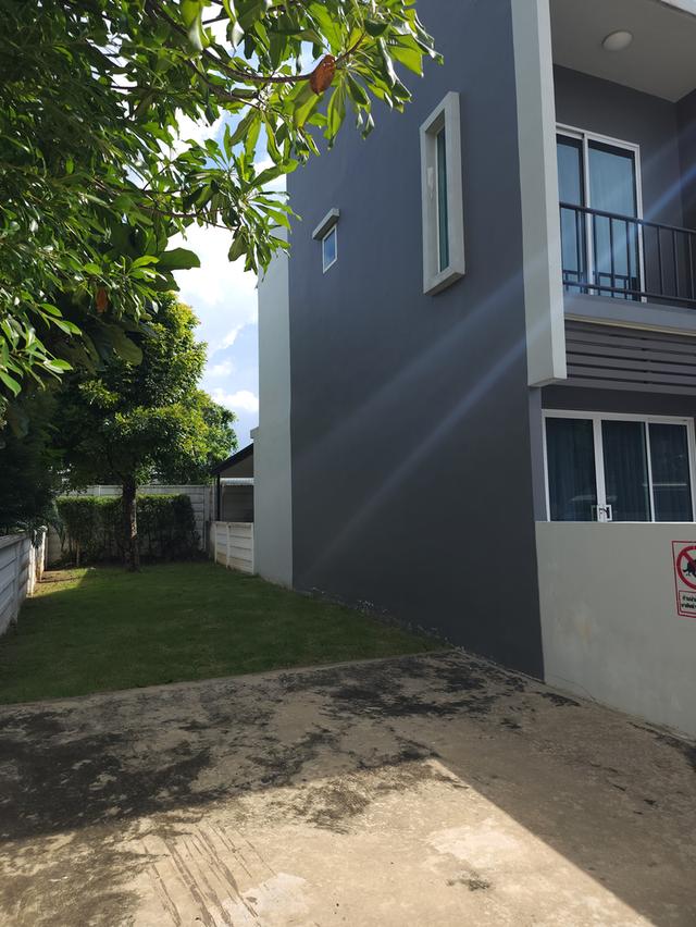 บ้านทาวเฮ้าส์2ชั้น หลังริม 5