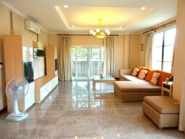 ให้เช่าบ้านเดี่ยว 2 ชั้น ใกล้บางกอกพัฒนา 3 ห้องนอน โครงการสิทธารมย์ รีเจ้นท์ สุขุมวิท 105 ซอยลาซาล เฟอร์พร้อมอยู่ ใกล้ M 4