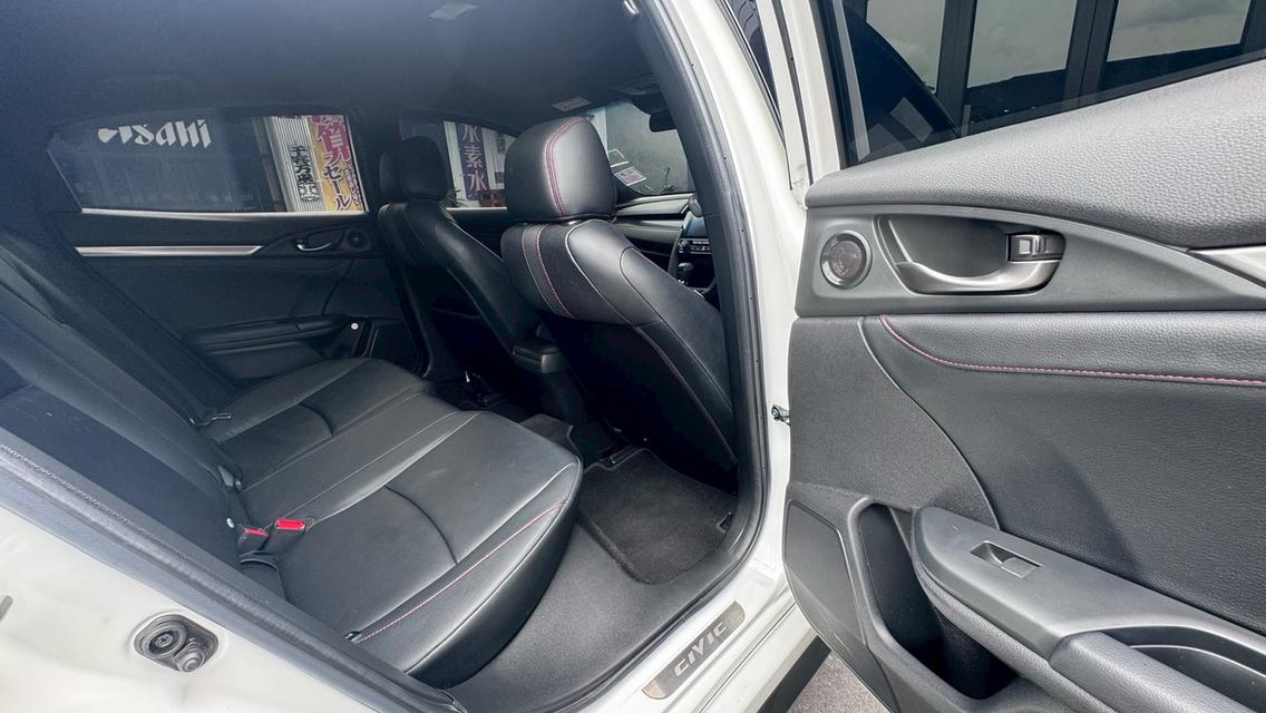 รหัสรถ TPV8027 🎊  Honda Civic FK RS 🎊 2021 12