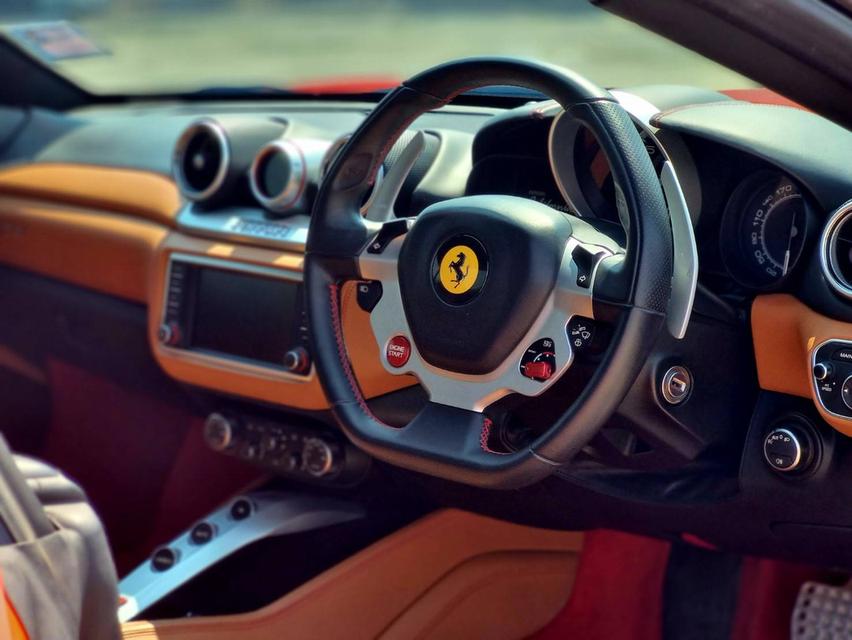 Ferrari California T ปี 2016 ไมล์ 24,xxx km 9