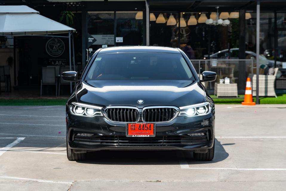 รูป 2019 BMW SERIES 5 530e 3