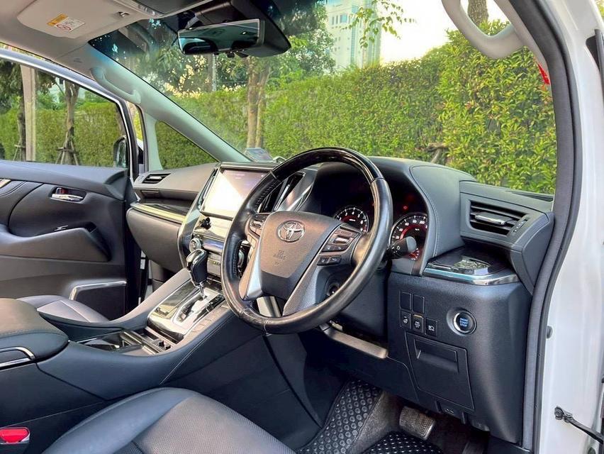 #TOYOTA #ALPHARD 2.5 SC package 2023 รถสวยสภาพป้ายแดง ไมล์น้อย เช็คศูนย์ทุกระยะ เจ้าของดูแลอย่างดี รูปที่ 11