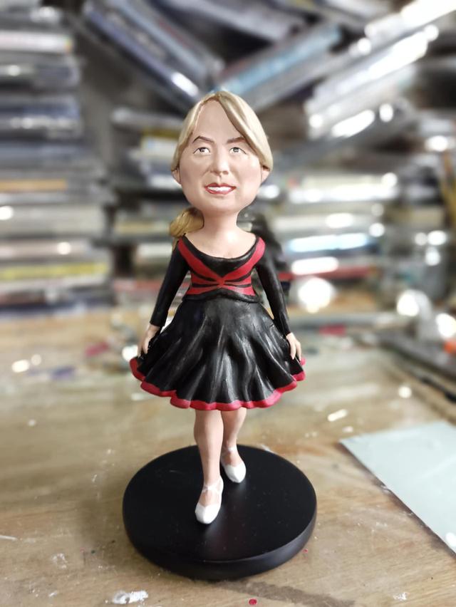 ของขวัญวันเกษียณ ที่ประทับใจทั้งผู้ให้และผู้รับตุ๊กตาแฮนด์เมด Handmade dolls & ตุ๊กตาโมเดล Model 14