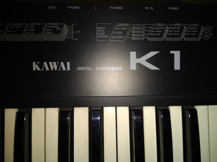 ขายคีย์บอร์ด Kawaii พร้อมกล่องแข็ง สภาพดี ถูกมาก รูปย่อยที่ 2
