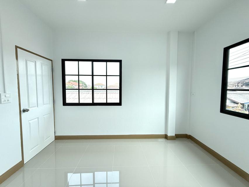 หมู่บ้านทหารกองหนุน พระยาสุเรนท์ 28 10