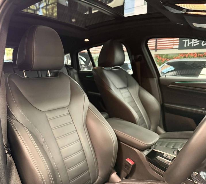 #เทรนด์วันนี้ BMW X4 xDrive20d M-Sport (G02) ปี 2022ราคา 1,390,000📍รายละเอียด-รถมือเดียวป้ายแดง-BSI 143871 km รูปที่ 8