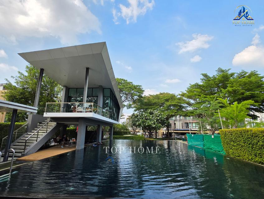 ขายด่วน  ทาวนฺโฮม 3 ชั้น  HI - END Style Modern หมู่บ้าน LANDMARK เอกมัย-รามอินทรา 4