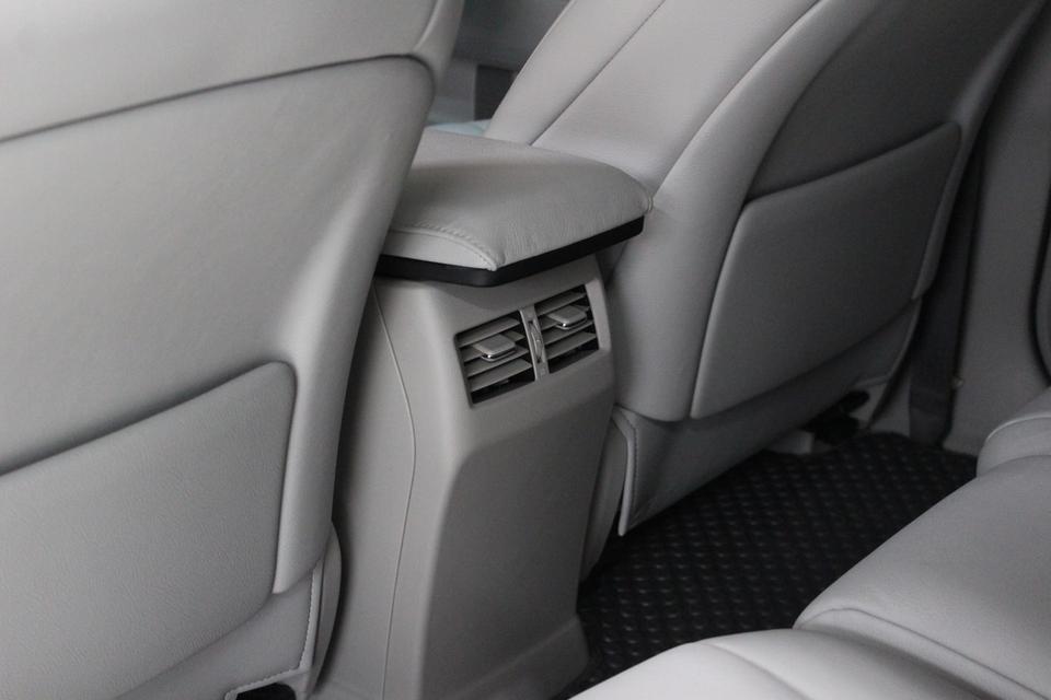 รหัสรถ JRS9343 Lexus RX270 ปี 2011 13