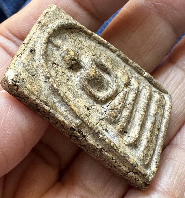 พระสมเด็จพิมพ์ใหญ่เนื้อก้นครก พระหักซ่อมเดิม