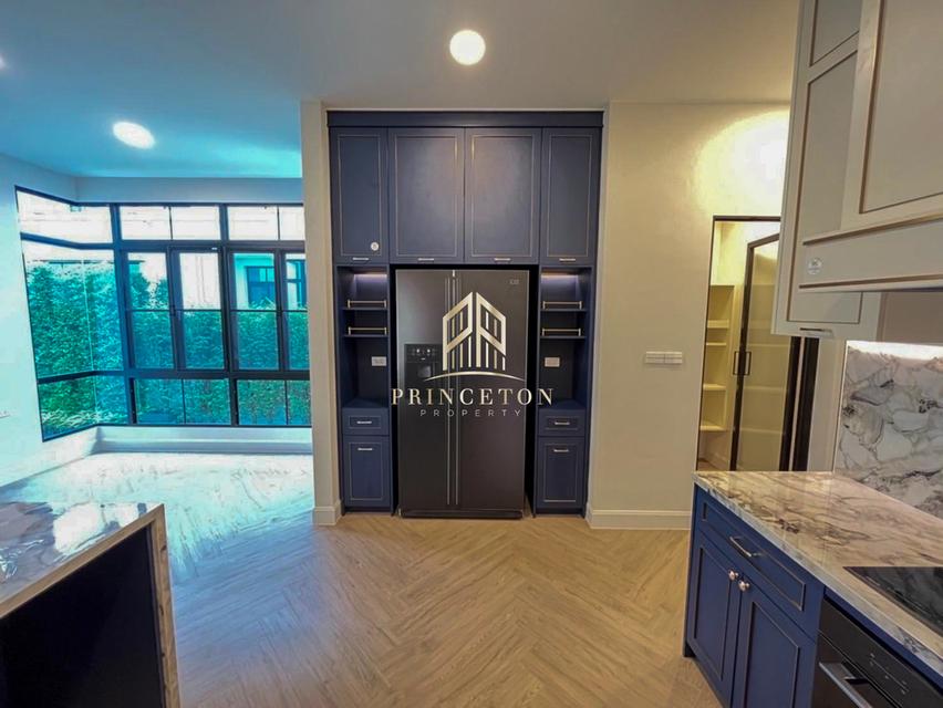 Luxury House For Sale Nantawan Rama 9 – New KrungthepKreetha 9