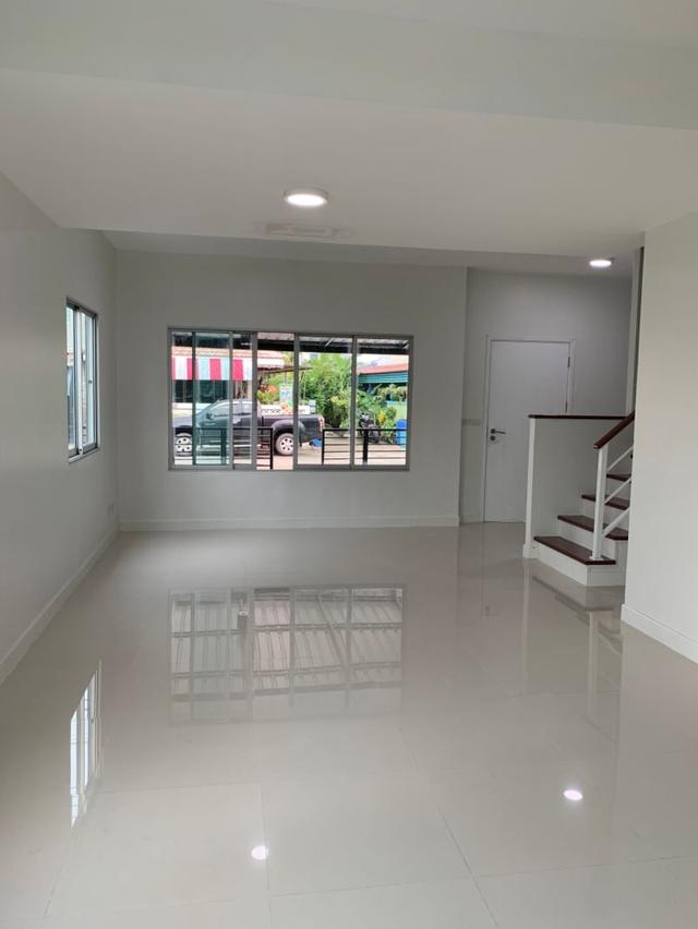 #🏡 ขายทาวน์เฮาส์ 2 ชั้น หลังมุม รีโนเวทใหม่ทั้งหลัง 📍 หมู่บ้านเดอะคอนเน็ค 22 (มีนบุรี-รามอินทรา) 9