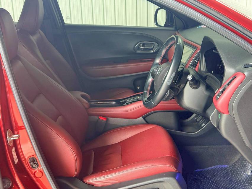 Honda HRV 1.8RS ปี21 11