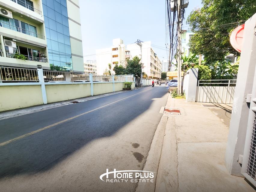 คอนโดรีโนเวทใหม่ พร้อมอยู่ – พระยาภิรมย์ รีเจ้นท์ ตากสิน–สาทร 13