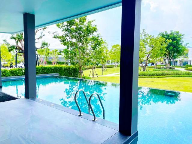 พลีโน่ สุขุมวิท บางนา3 สนามกอล์ฟเมืองแก้ว 600 ม. เมกาบางนา 1.0 กม. ให้เช่าบ้าน 2 ชั้น 3 นอน 2 น้ำ 110 ตร.ม. 6