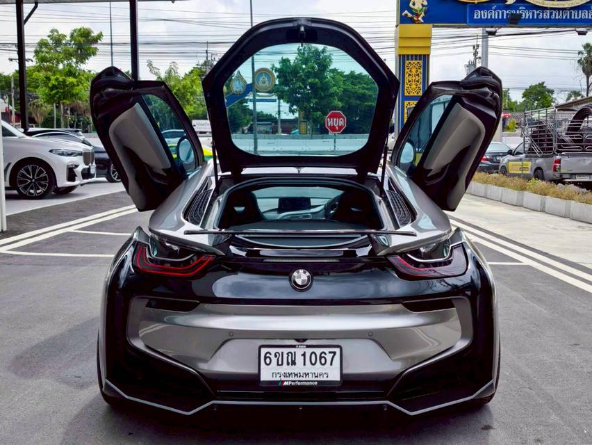 รหัสรถ KPV1067 2018 BMW i8 1.5 HYBRID Pure Impulse สีดำ WRAP สีน้ำตาล  18