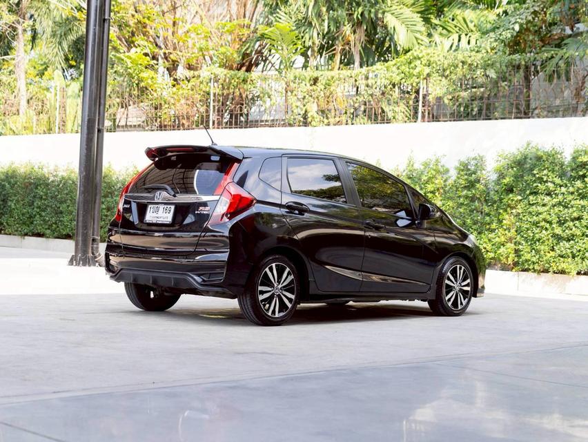 Honda jazz 1.5 RS ปีจด 2020 ♨️ ประกันเครื่องเกียร์3ปี3หมื่นkm♨️ รูปย่อยที่ 2