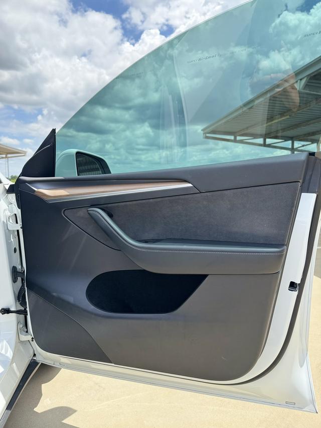 Tesla Model Y Performance ปี 2023ตัวท็อป รูปที่ 14