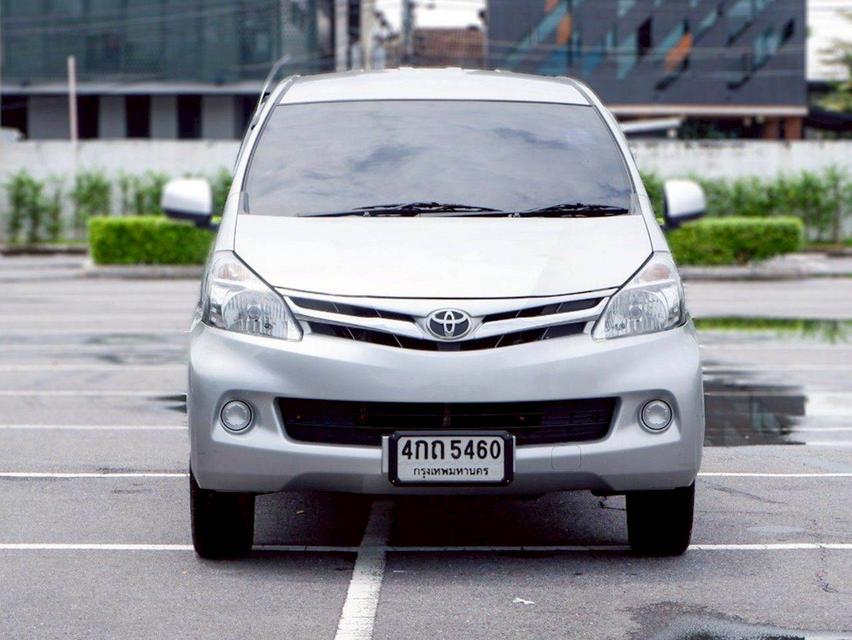 Toyota Avanza 1.5 E เกียร์ Auto สีบอร์นเทา ปี 2014 2