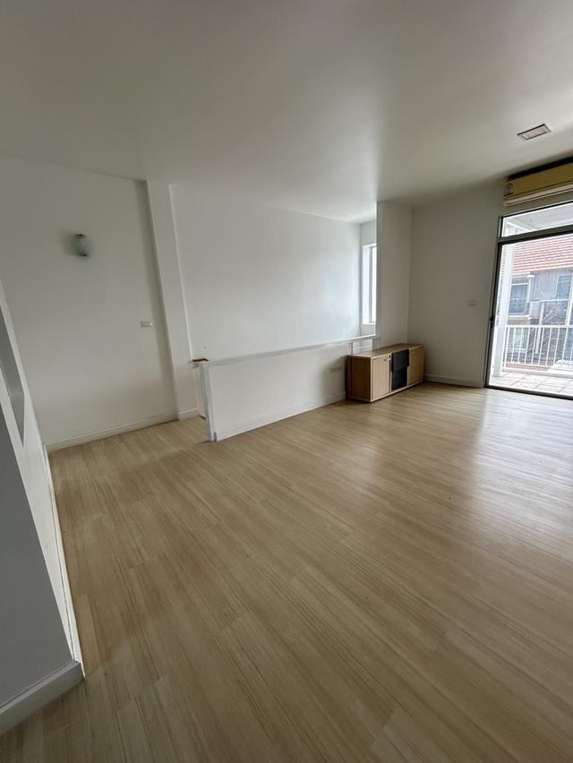 บ้านทาวน์โฮม 3 ชั้น บ้านใหม่เทพารักษ์ - วงแหวน *แถวเทพารักษ์ ทำเลดีใกล้ทางด่วน* 2