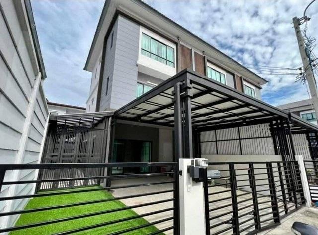 ให้เช่า ทาวน์โฮม 3 ชั้น โครงการ เดอะ คอนเนค อัพ 3 ลาดพร้าว 126 The Connect UP 3 Ladprao 126 ตกแต่งสวยว่างพร้อมเข้าอยู่ 1