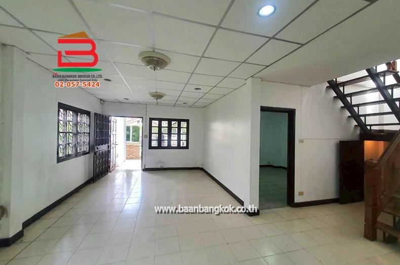 บ้านเดี่ยว หมู่บ้าน เลิศอุบล กม.6 (ซ.รามอินทรา 65 แยก 2-4) เนื้อที่ 74.4 ตรว. ถนนรามอินทรา แขวงท่าแร้ง เขตบางเขน กรุงเทพมหานคร