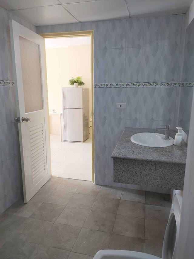 พัฒนฉัตร สวีท คอนโดมิเนียม 8